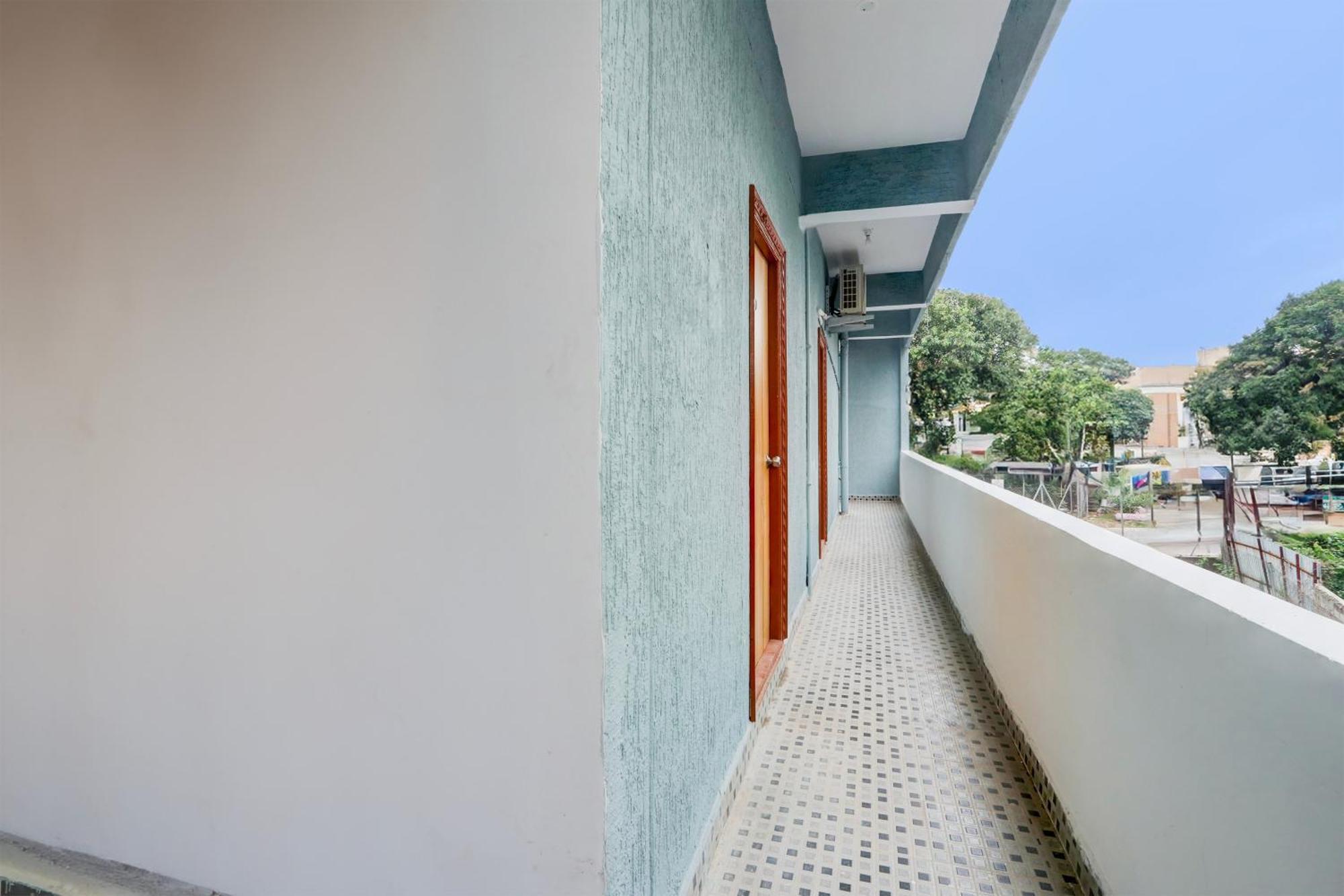 Hotel O Living Tree In Hyderabad Exterior foto