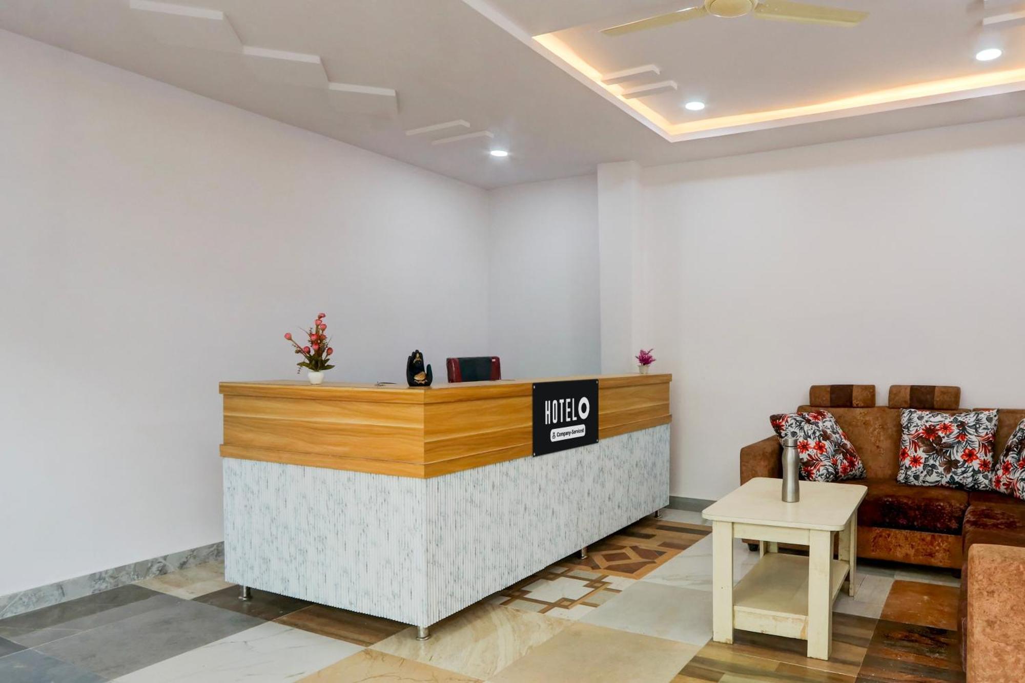 Hotel O Living Tree In Hyderabad Exterior foto